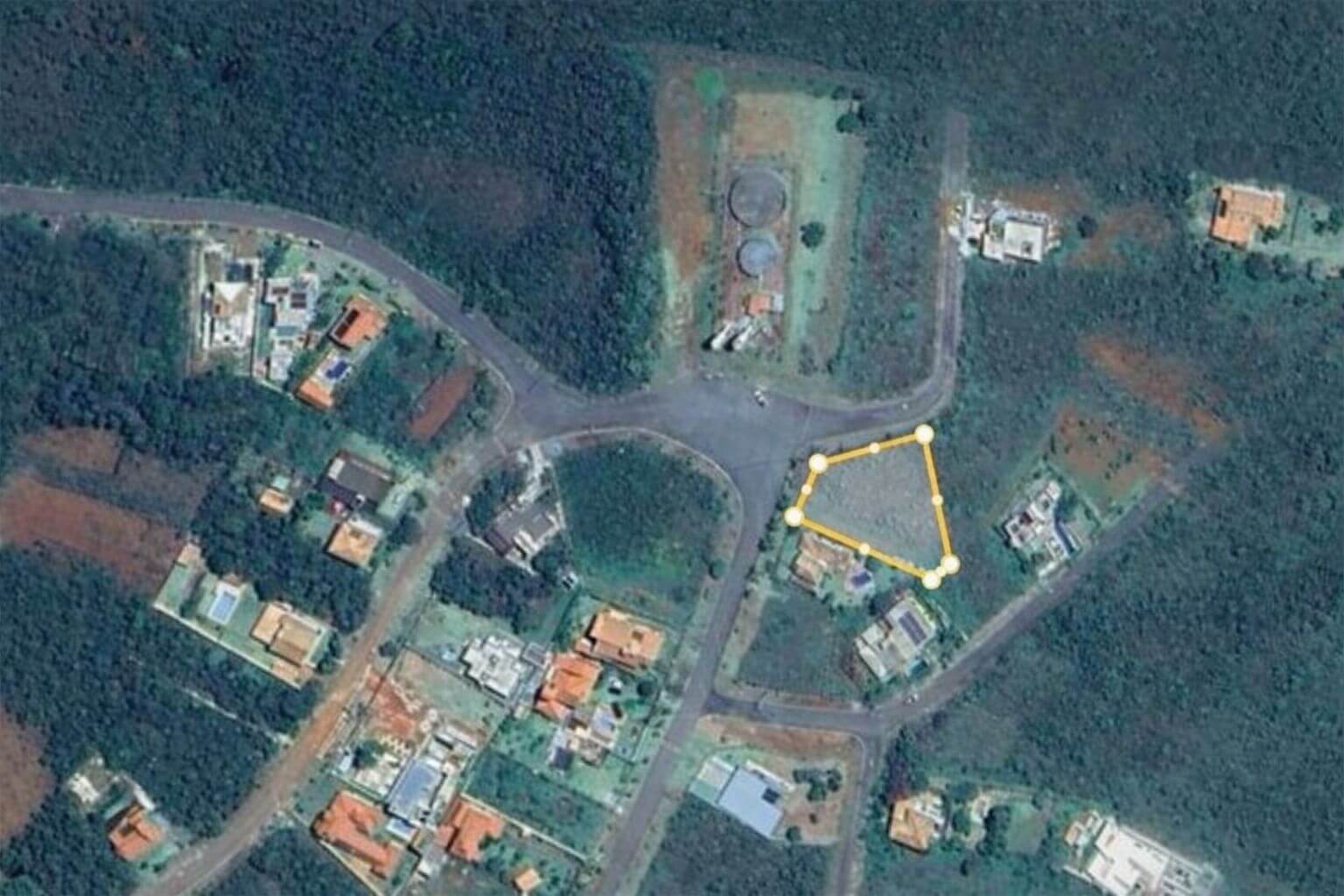 Vista aérea do lote no Ville des Lacs